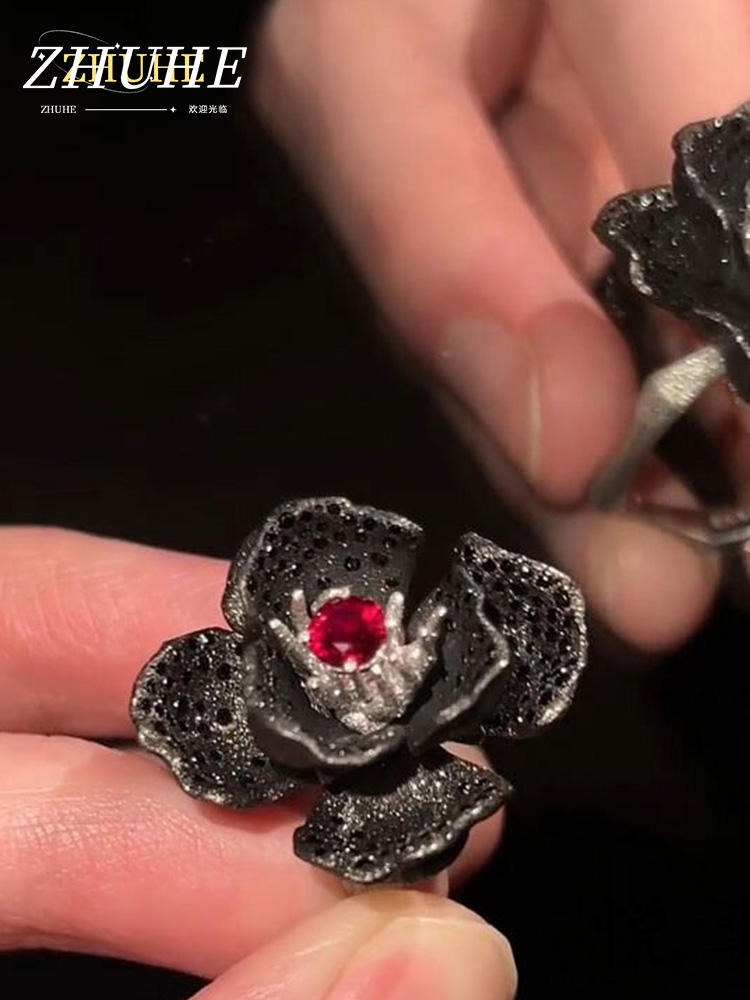 Men'S Victorian Accessories - Antique Dark Floral Red Central Gemstone